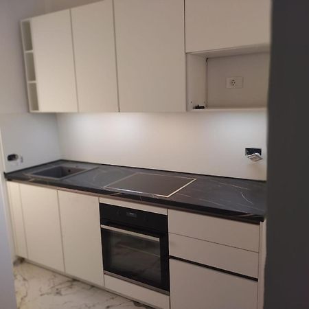 Villa Kadinela, 200M From Kamenjak, Huge Quiet Garden With Barbecue, 2 New Kitchens Premantura Exterior photo