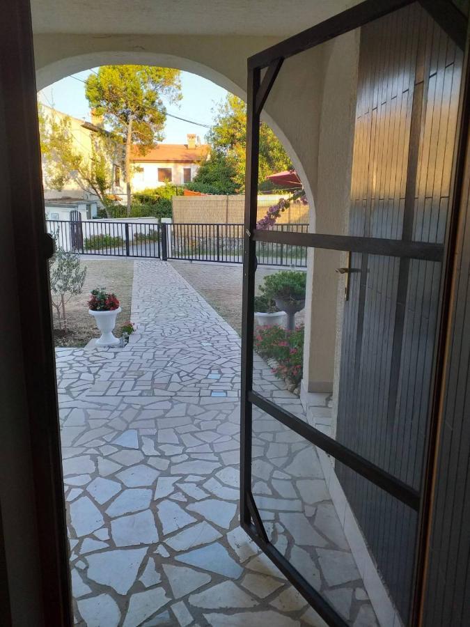 Villa Kadinela, 200M From Kamenjak, Huge Quiet Garden With Barbecue, 2 New Kitchens Premantura Exterior photo