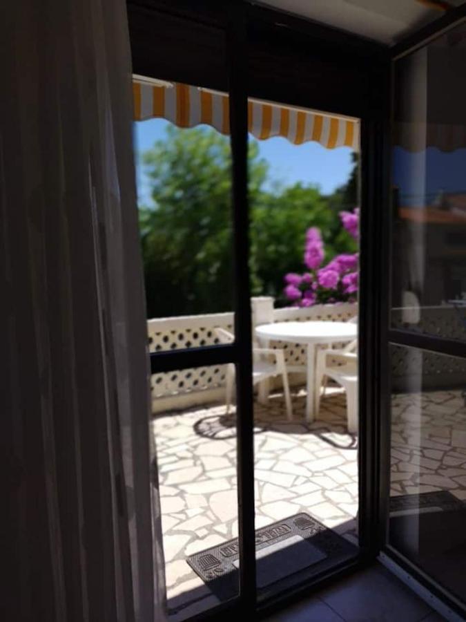 Villa Kadinela, 200M From Kamenjak, Huge Quiet Garden With Barbecue, 2 New Kitchens Premantura Exterior photo