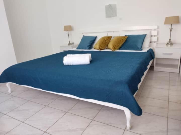 Villa Kadinela, 200M From Kamenjak, Huge Quiet Garden With Barbecue, 2 New Kitchens Premantura Exterior photo
