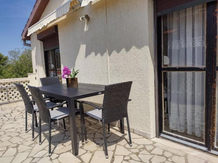 Villa Kadinela, 200M From Kamenjak, Huge Quiet Garden With Barbecue, 2 New Kitchens Premantura Exterior photo