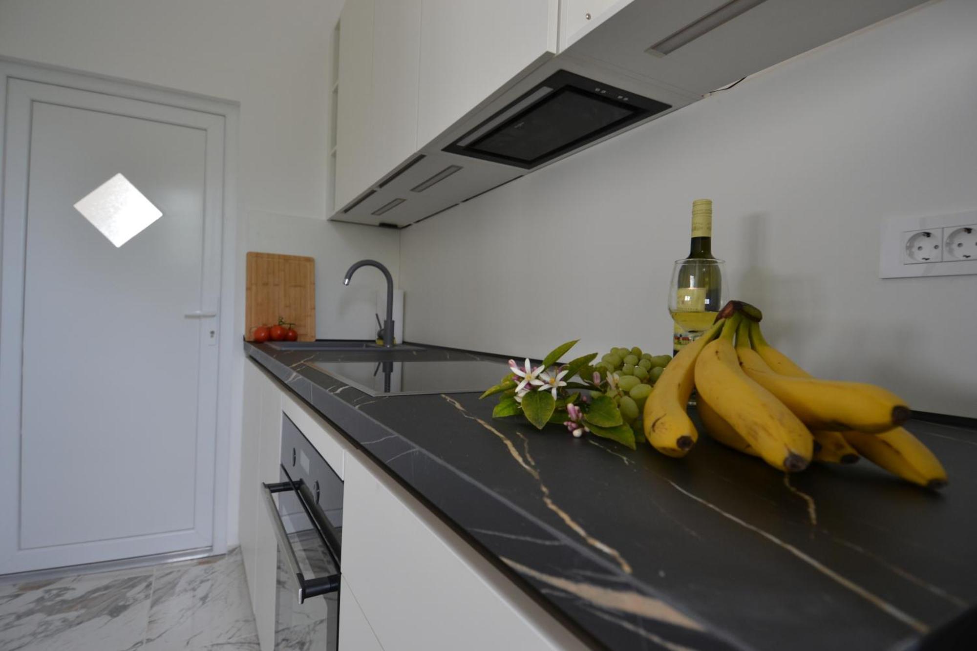 Villa Kadinela, 200M From Kamenjak, Huge Quiet Garden With Barbecue, 2 New Kitchens Premantura Exterior photo